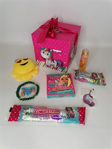 Набор сладкий подарок для маленькой ЛЕДИ Поняшка в розовой коробке, РП6